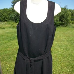 Covington Sz 12 Silver & Burgundy Pin Stripe